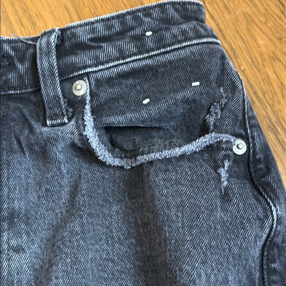 Abercrombie The Mom High Rise Curve Love Cropped Distressed Jeans - Picture 6 of 9